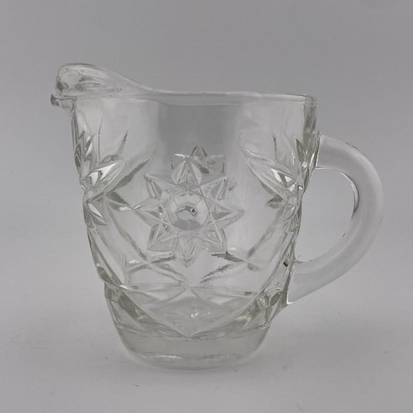 Vintage, Starburst Creamer, Clear Prescut Glass, by Anchor Hocking - Picture 3 of 8